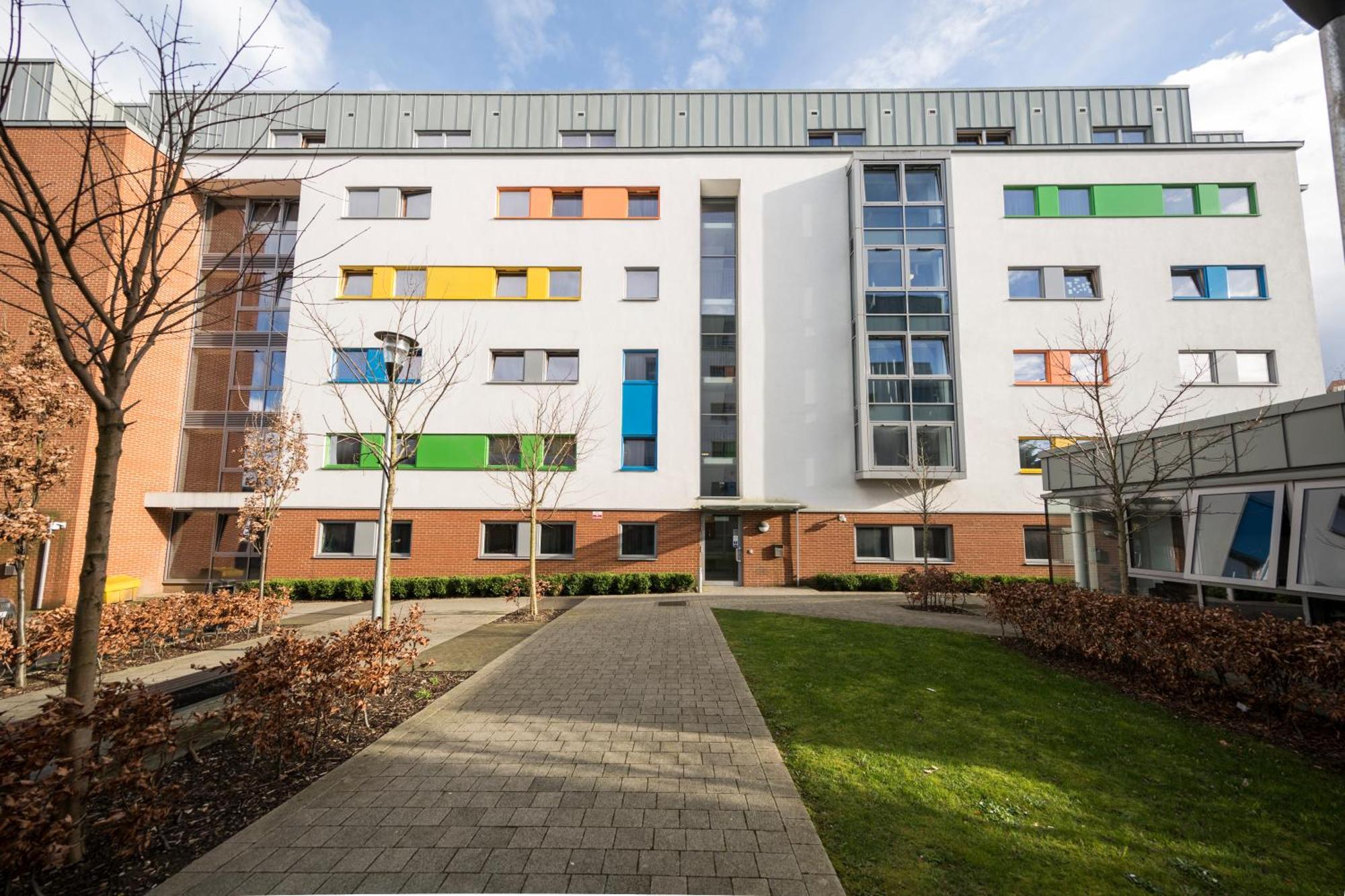 Wenlock Court Lejlighedshotel Luton  Eksteriør billede