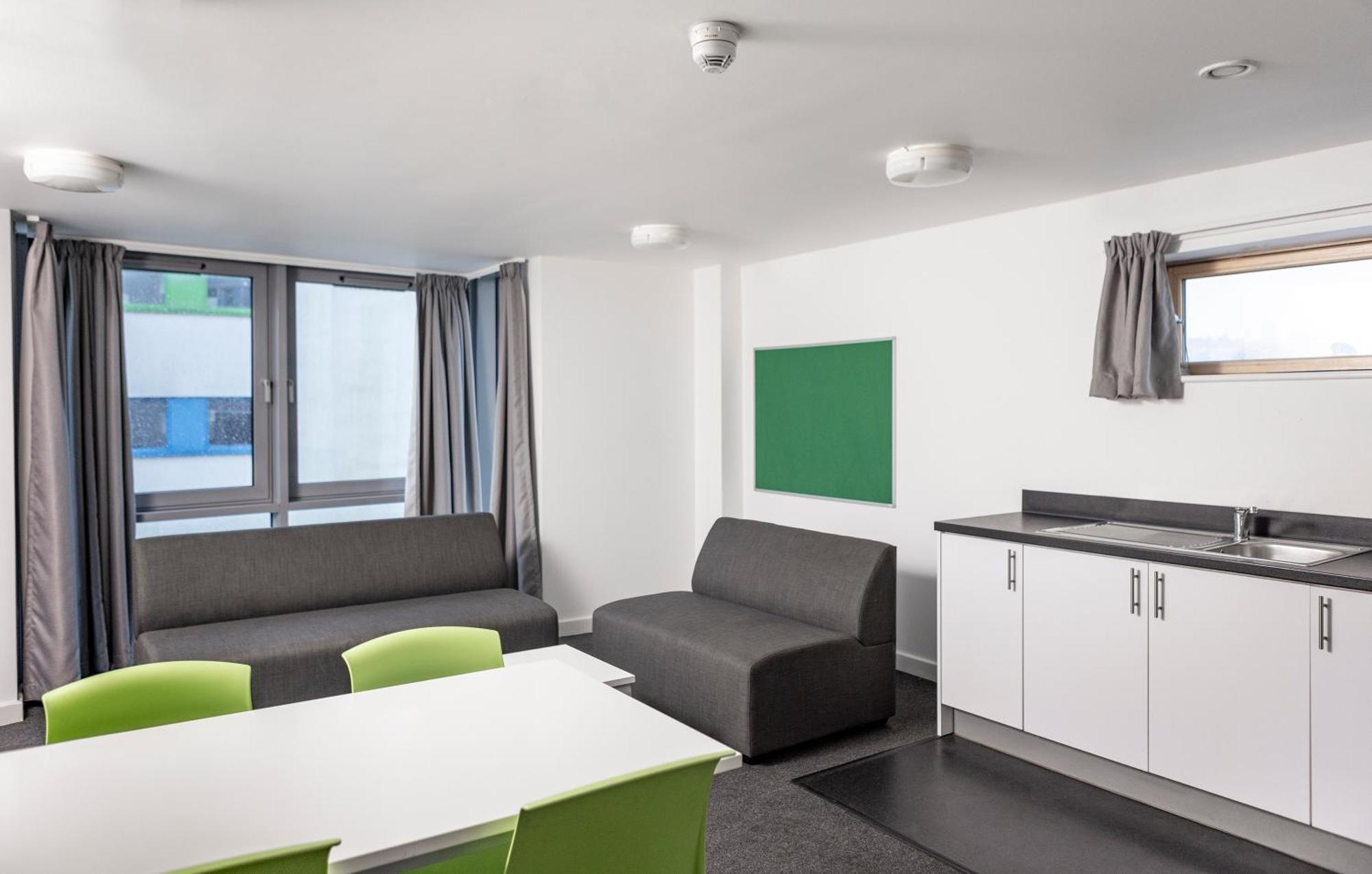 Wenlock Court Lejlighedshotel Luton  Eksteriør billede