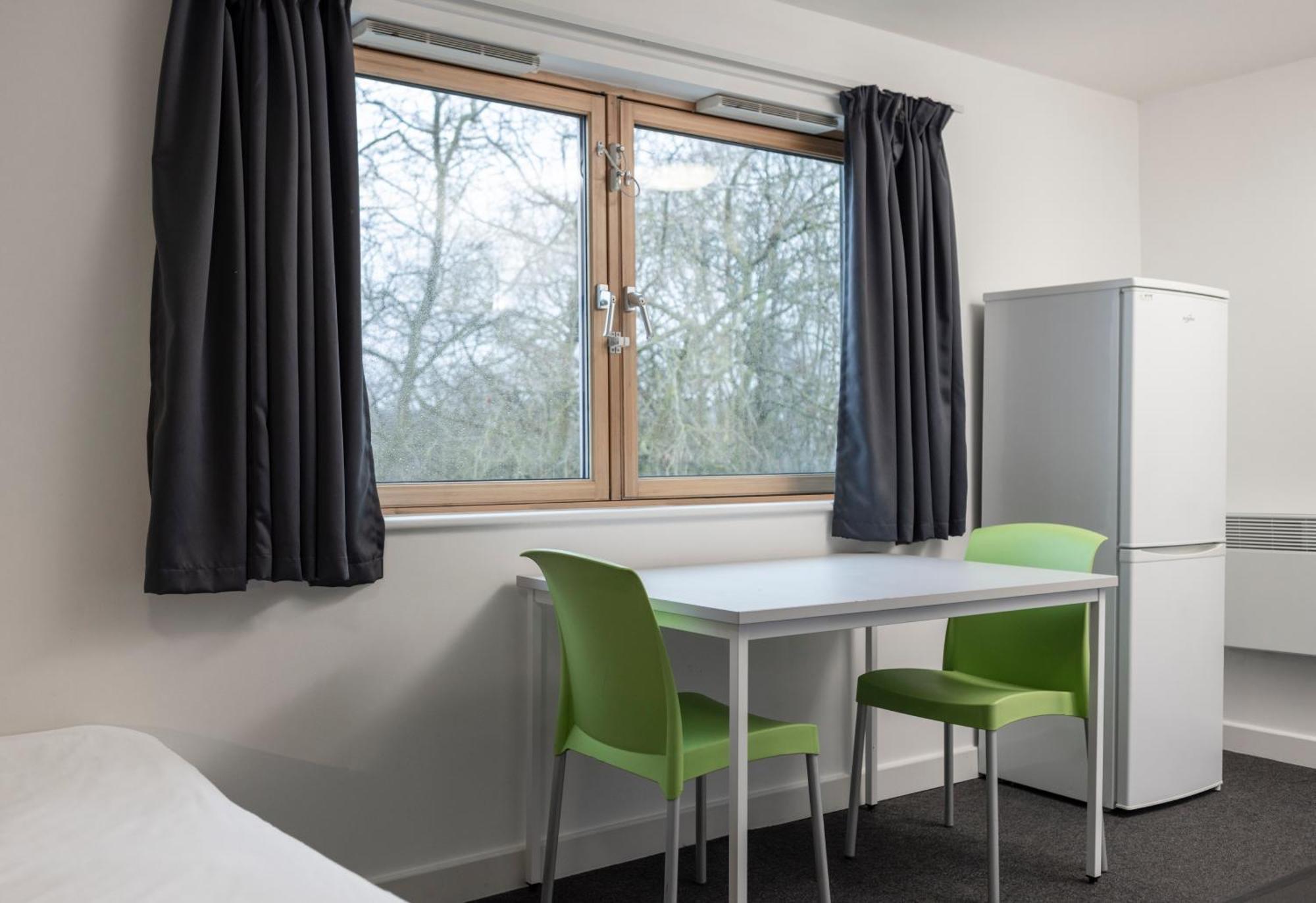 Wenlock Court Lejlighedshotel Luton  Eksteriør billede